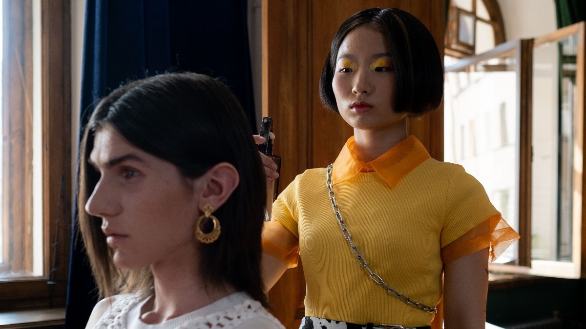 Chinese tourists South Korea haircut