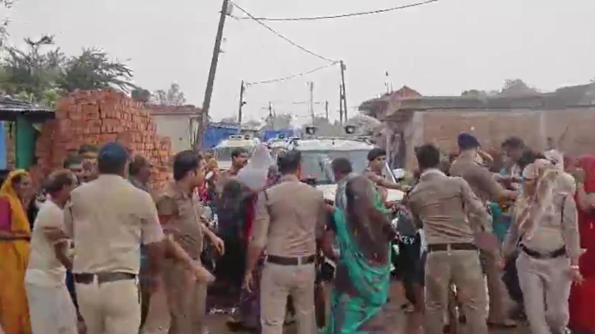 भीम आर्मी ने किया था कोलारस थाने का घेराव. (Photo: Screengrab)