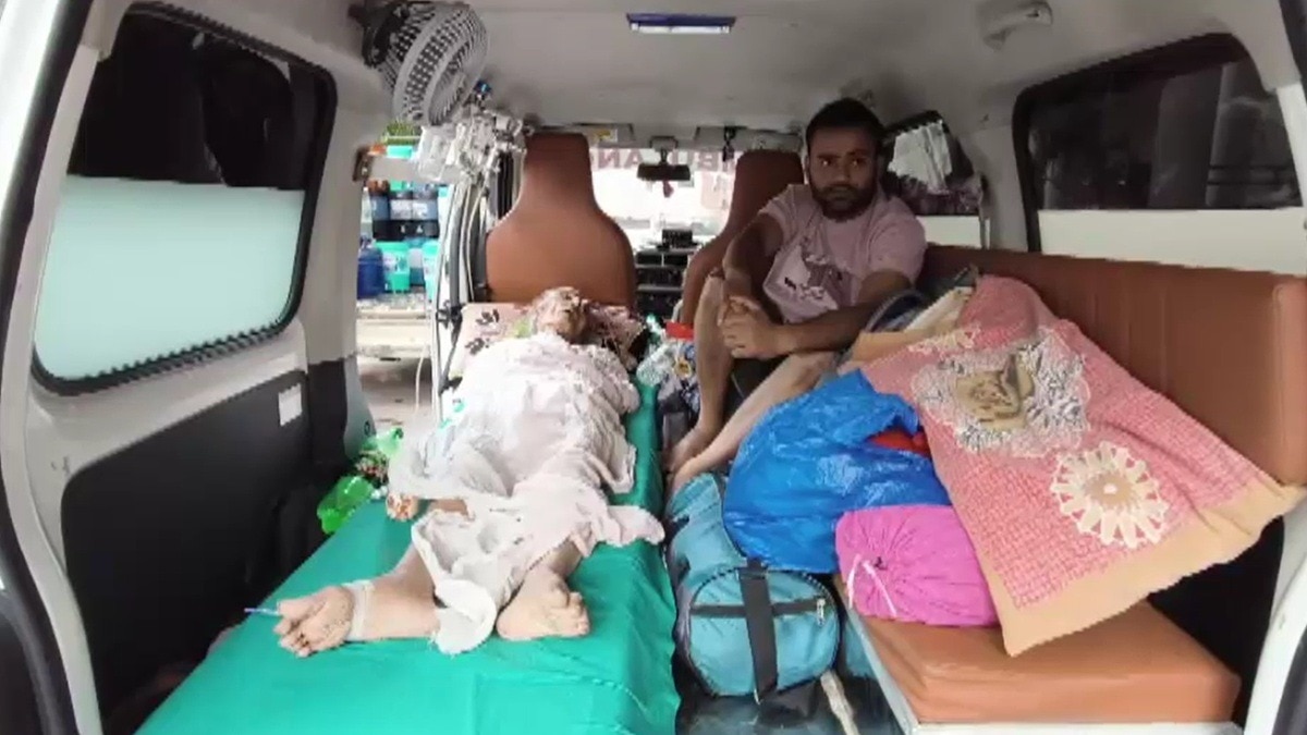 She traveled nearly 1,000 kilometers by ambulance to save an 80-year-old landholding