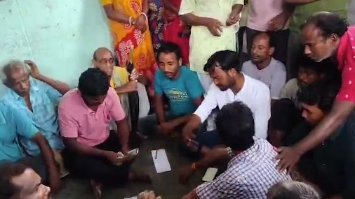 TMC नेताओं पर सरकारी आवास दिलाने के नाम पर रिश्वत लेने के आरोप (Photo: Screengrab)