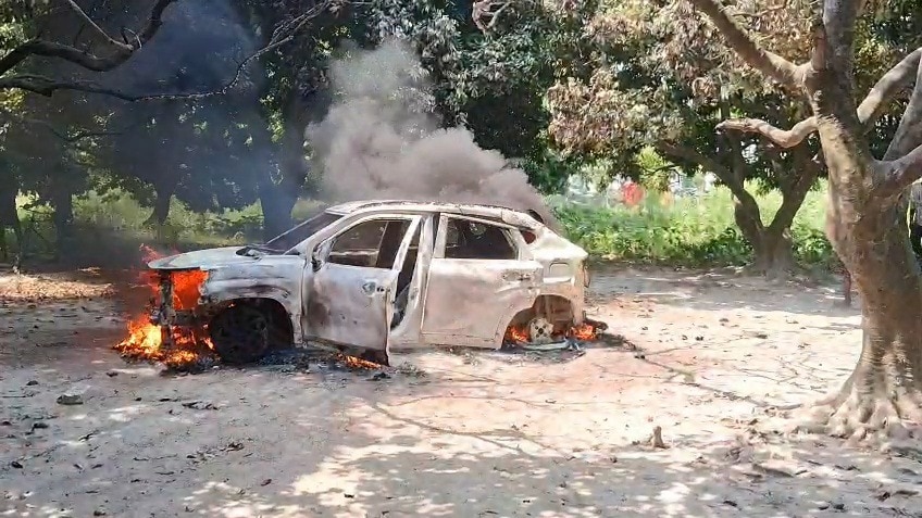 दो लोगों से की जा रही पूछताछ.(Photo: Jahangir Alam/ITG)
