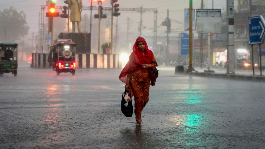 कई राज्यों में भारी बारिश की संभावना (Photo-PTI)