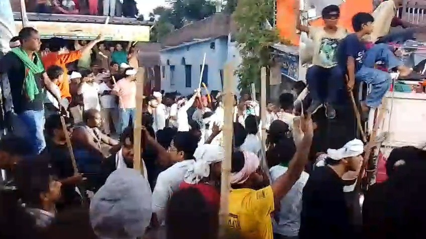 दुकान में लाठी लगने के बाद शुरू हुआ विवाद.(Photo: Jahangir Alam/ITG)