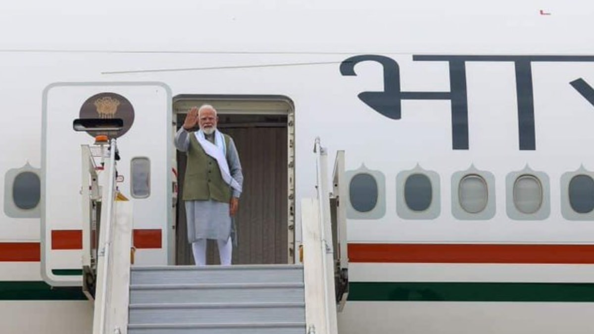 तीन दिन के सेशेल्स दौरे के लिए रवाना हुए मोदी. (Photo: X)