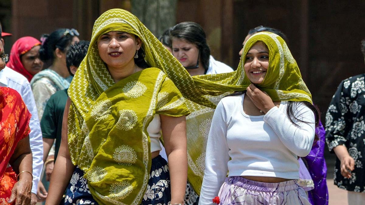 दिल्ली में गर्मी 48°C महसूस हुई. File Photo PTI