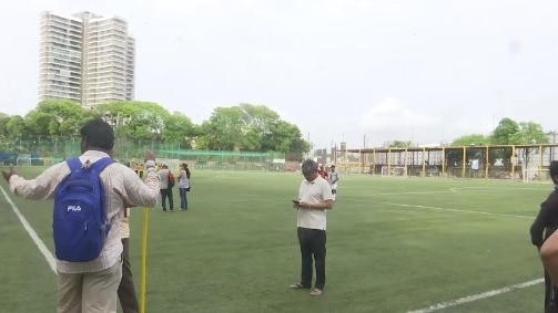 सांसद वर्षा गायकवाड़ ने कहा कि फुटबॉल ग्राउंड से जुड़े मुद्दे को संसद में उठाएंगे.