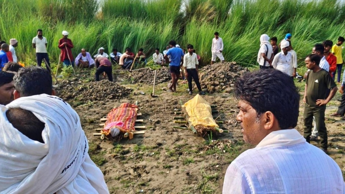 6a4206cea3b0a-basti-village-father-and-son-death-photo-itg-294649283-16x9.jpg