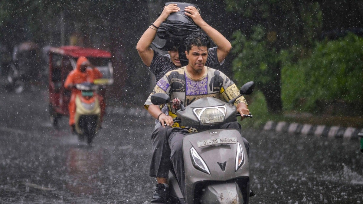 Monsoon Rain, 2 जुलाई तक यूपी-उत्तराखंड में मॉनसून की बारिश के आसार (फाइल फोटो-PTI)