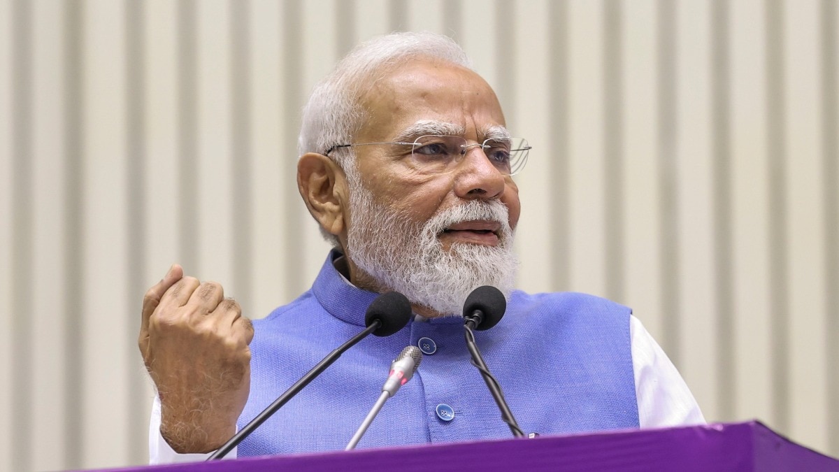 पीएम मोदी ने अलग-अलग विभागों के सचिवों को अहम निर्देश दिए हैं.