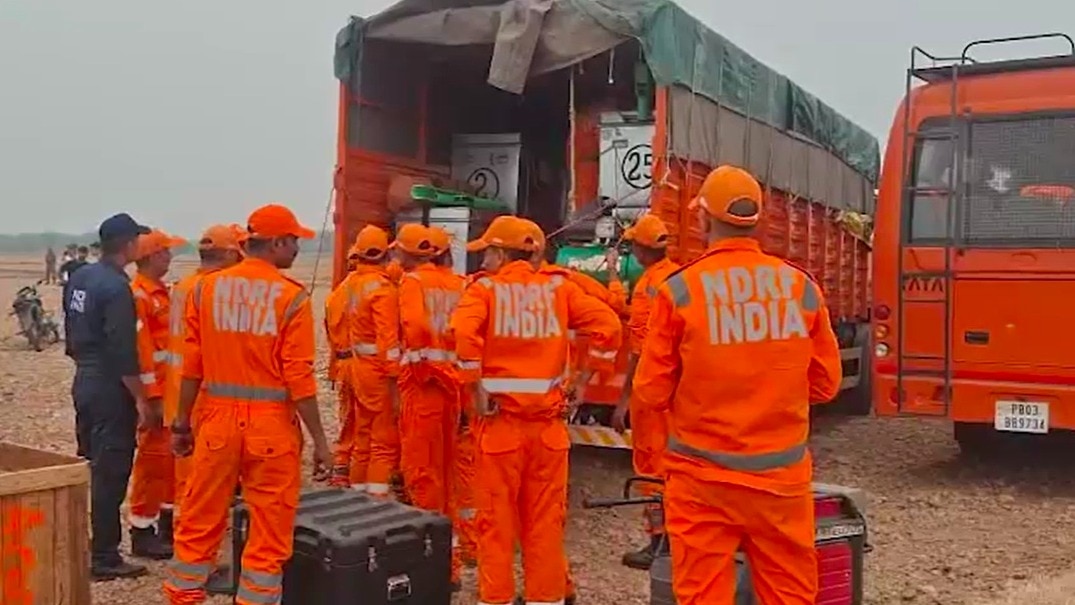 बोरवेल में गिरे मासूम की मौत. (Photo: Screengrabs)