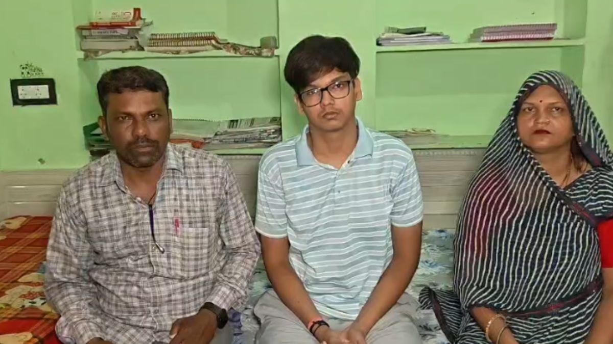 परिवार में पहले IITian बनें जय. 