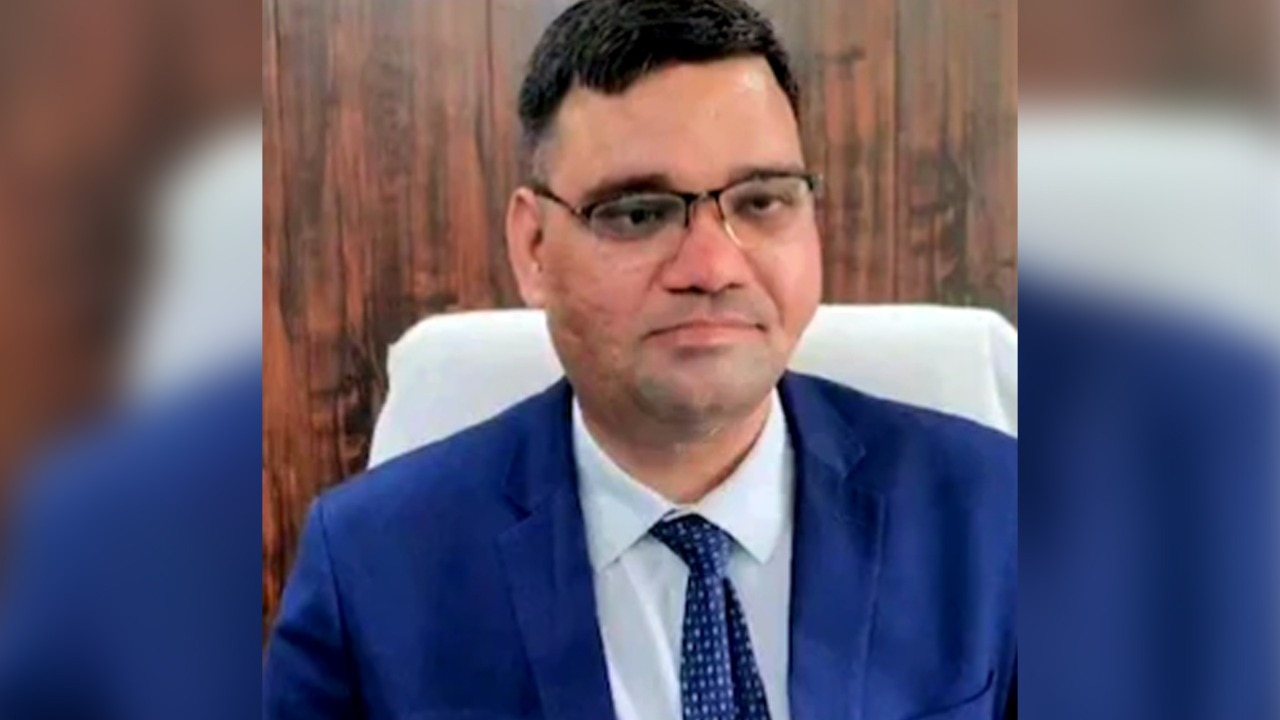 संयुक्त मजिस्ट्रेट/एसडीएम रिंकू सिंह राही का तबादला (Photo- ITG)