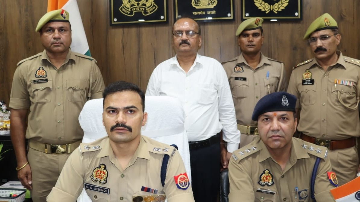सहायक नगर आयुक्त राजकुमार गुप्ता गिरफ्तार (Photo- ITG)