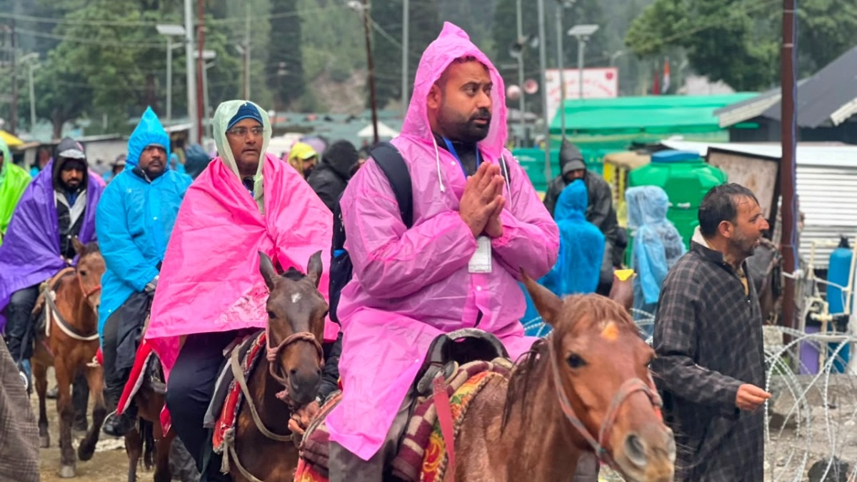 कड़ी सुरक्षा के बीच अमरनाथ यात्रा शुरू (Photo: ITG)