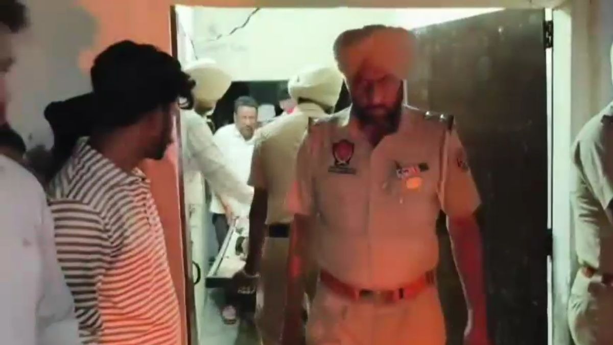 घटना के पीछे की वजह तलाश रही पुलिस. (Photo: Screengrab)