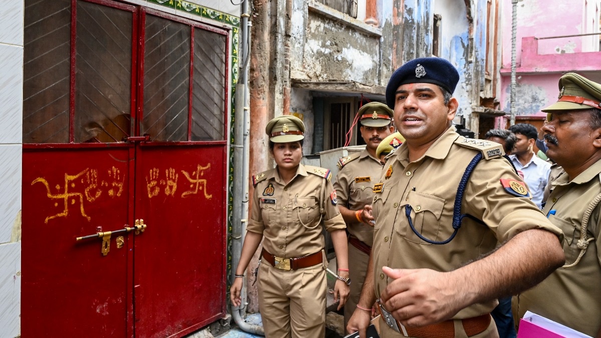 अयोध्या में चढ़ावा चोरी केस से खुल सकती है जमीन सौदों की परत (File Photo: PTI)