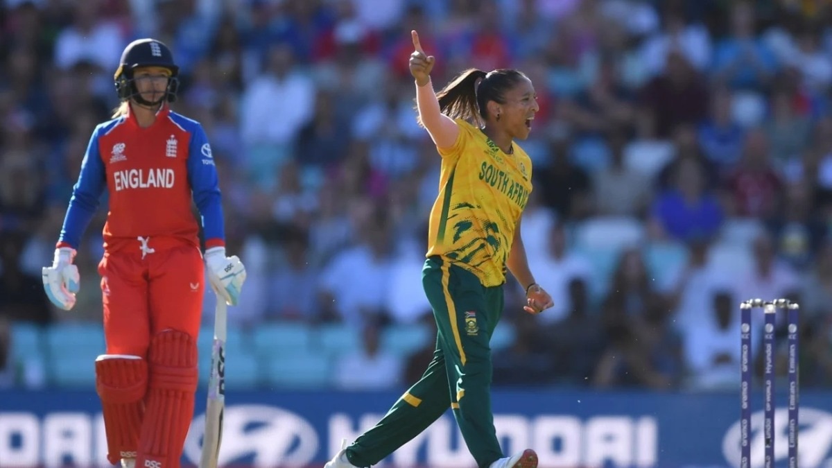 शबनम इस्माल ने सेमीफाइनल में 2 विकेट चटकाए. (Photo: ICC/Getty Images)