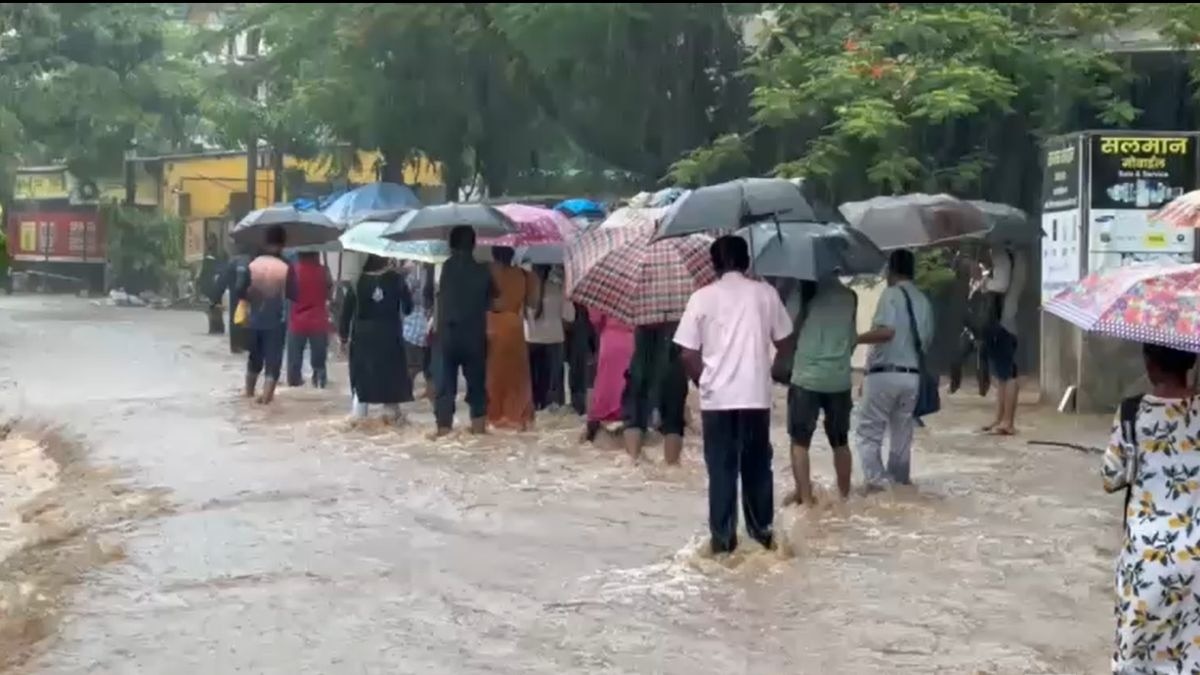 6a489bd5b7a55-maharashtra-heavy-rain-mumbai-palghar-thane-vasai-flooding-red-alert-july-2026-043615953-16x9.jpg