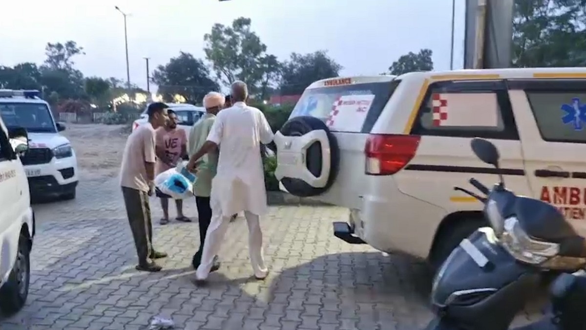 कमरे से 9 एमएम की पिस्टल और उसकी दो मैगजीन बरामद हुईं. Photo ITG