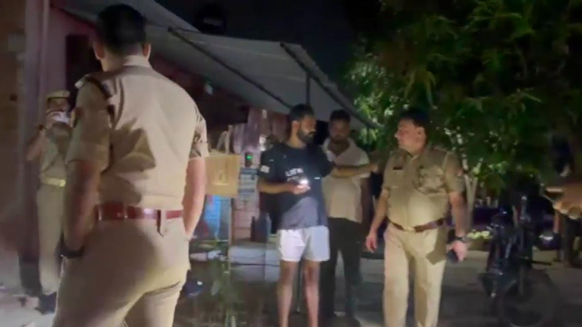 प्रतापगढ़ में मकान मालिक की हत्या से सनसनी. (Photo: Screengrabs)