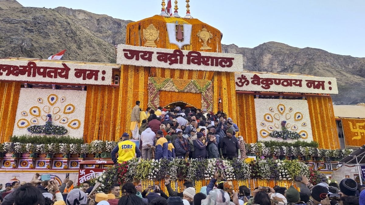 बद्रीनाथ चढ़ावा चोरी मामले की कमेटी कर रही है जांच. (Photo: ITG)