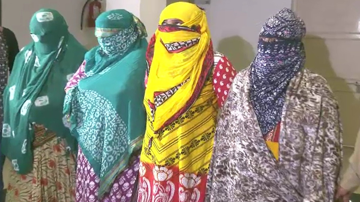 नवजात का सौदा, चार महिला गिरफ्तार. (Photo: Screengrab)