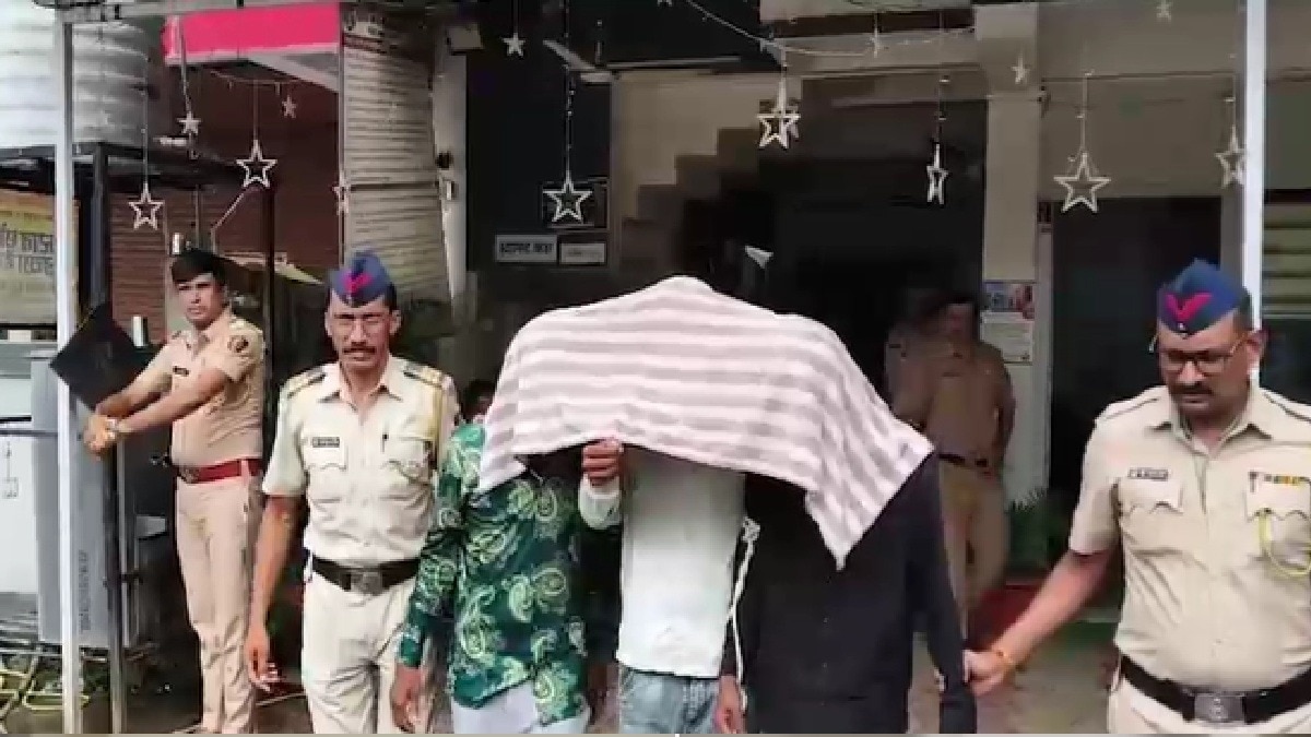 हनुमान मंदिर के नाम पर चंदा ठगी (Photo: itg)