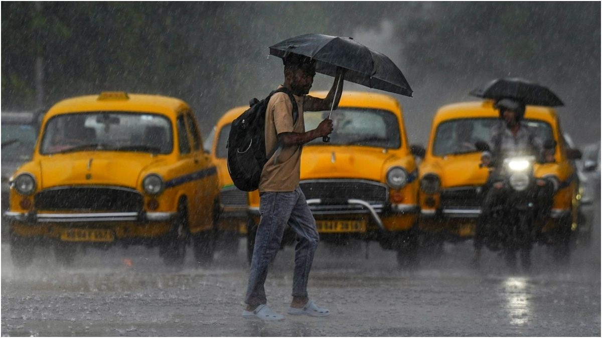 हर क्षेत्र में वहां की जलवायु के हिसाब से बारिश का अलग पैटर्न होता है. (Photo: PTI)