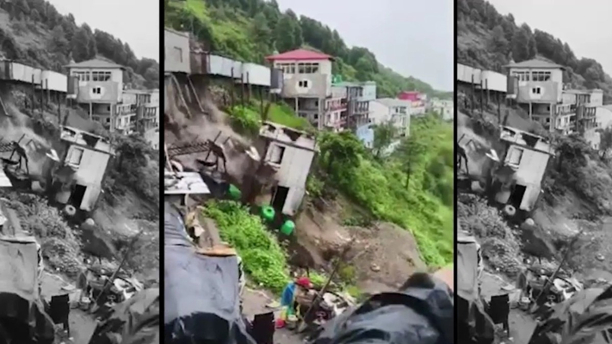 उत्तराखंड के कद्दूखाल में दरका पहाड़. (photo: ITG)