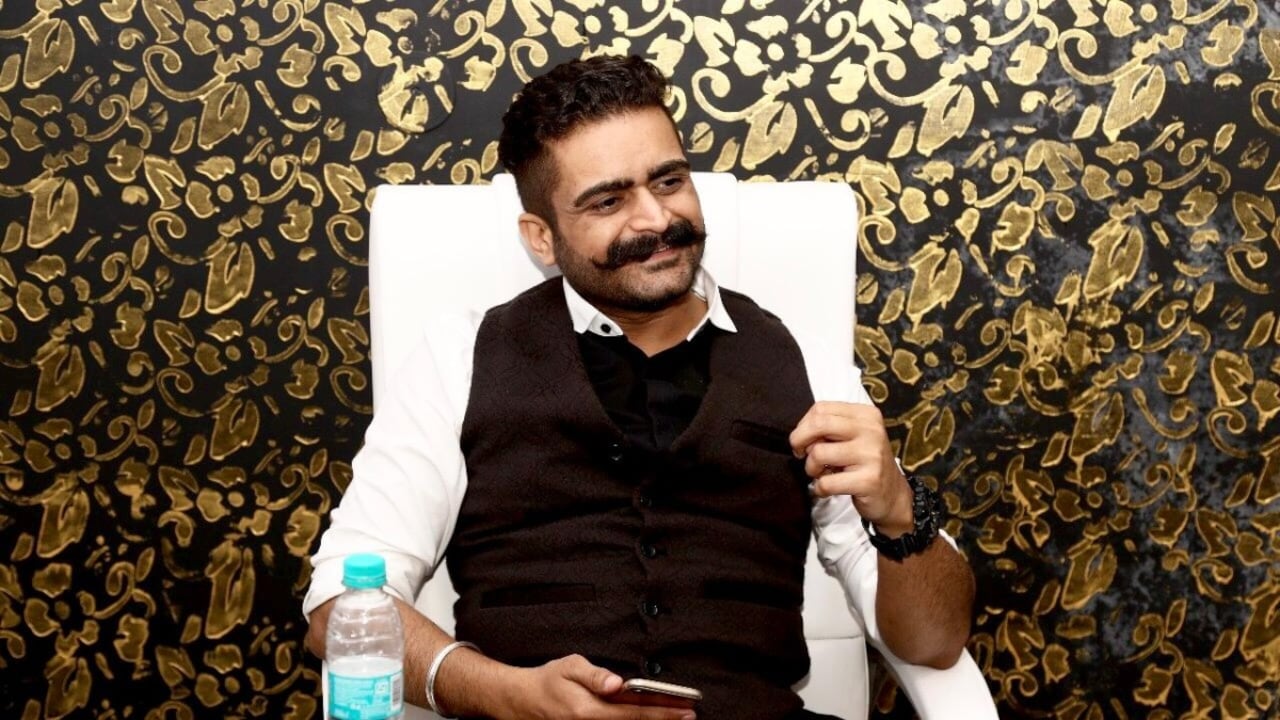 12वीं फेल ने खड़ी की 300 करोड़ की कंपनी, पढ़ें 'वायरल' VP की कहानी