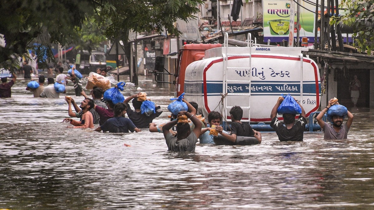 6a51088138a3b-surat-heavy-rain-105803308-16x9.jpg