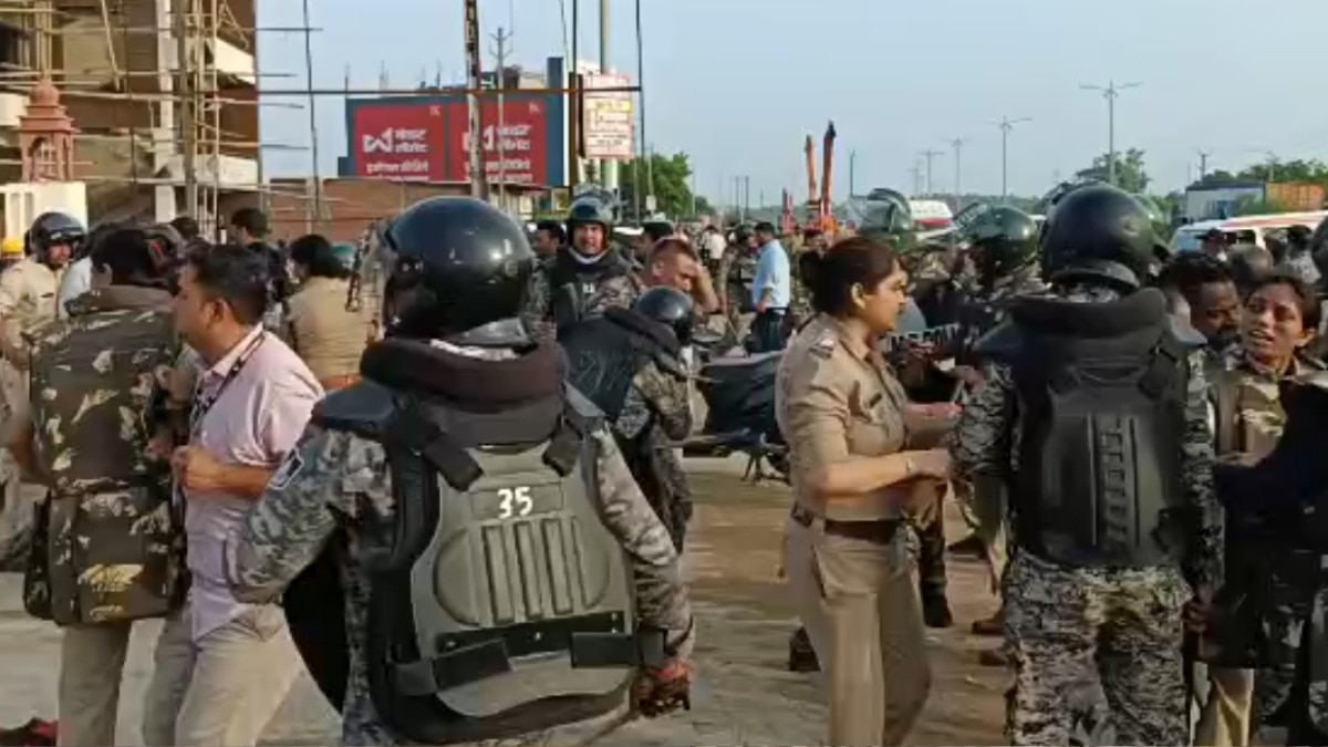 दतिया में बवाल! नरोत्तम मिश्रा के समर्थक भड़के, पत्थरबाजी में SP समेत 6 घायल, NH-44 पर 15 KM लंबा जाम