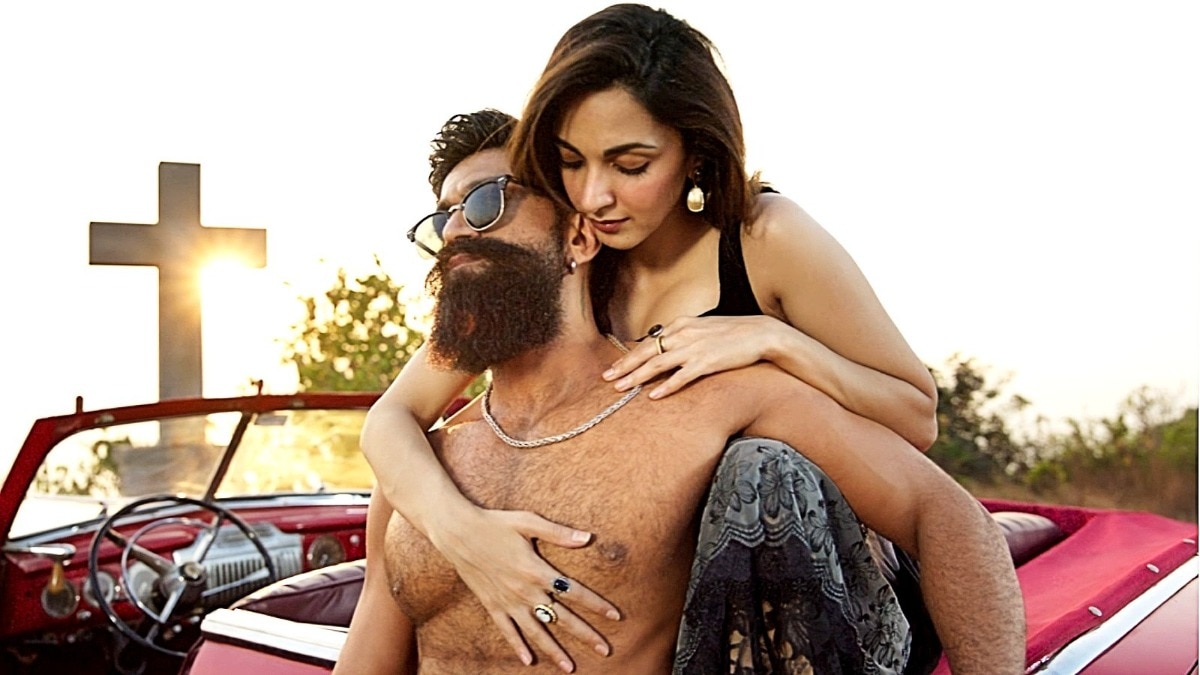 टॉक्सिक में यश-कियारा का रोमांस (Photo: Screengrab)