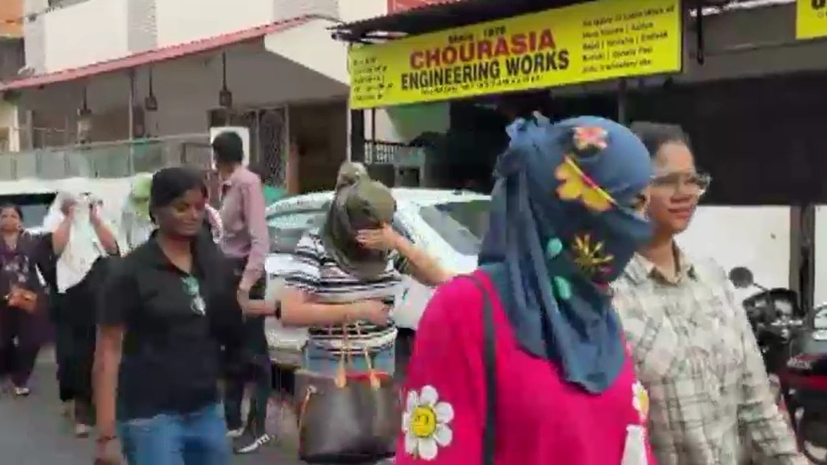 नागपुर में सेक्स रैकेट का हुआ भंडाफोड़. (Photo: Screengrabs)