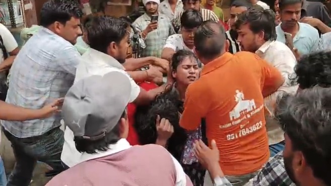पहचान को लेकर हुआ विवाद.(Photo: Screengrab)