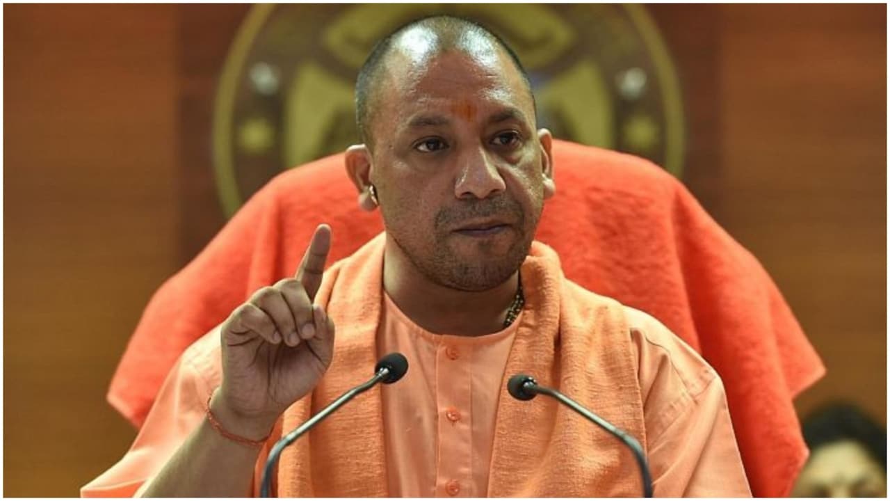 यूपी में बड़ा प्रशासनिक फेरबदल, एकसाथ 182 PCS अधिकारियों का ट्रांसफर