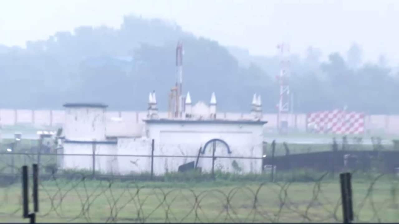 कोलकाता एयरपोर्ट की मस्जिद शिफ्टिंग पर रार, बरेली से बंगाल तक सियासत