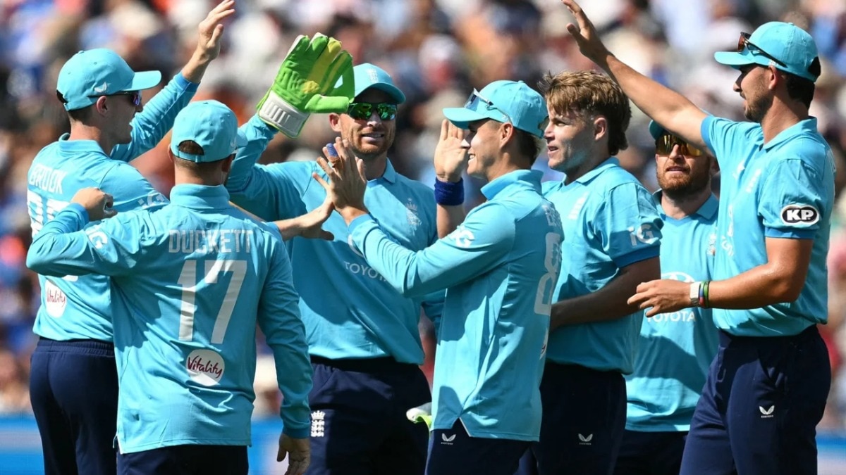 India vs England, 1st ODI Live Cricket Score
