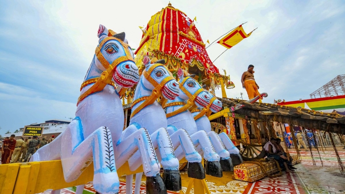 Jagannath Rath Yatra 2026: क्या आपको पता है भगवान जगन्नाथ के रथ के सफेद घोड़ों के नाम? जिनके पीछे छिपा है सृष्टि का सबसे बड़ा रहस्य!