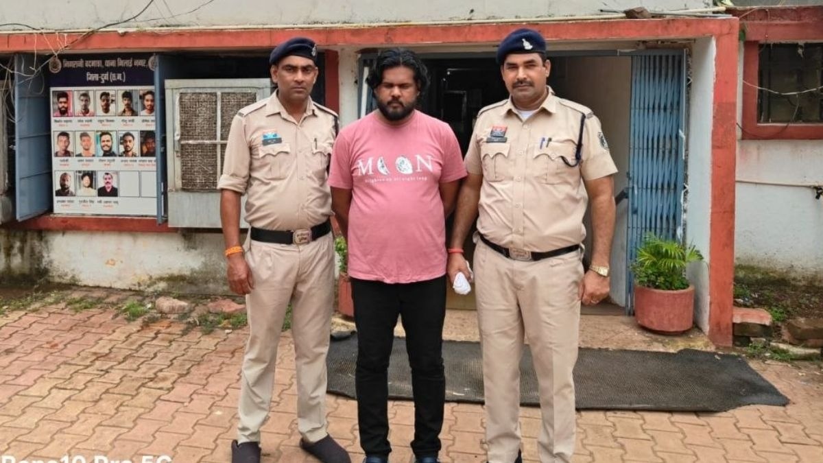आरोपी को इंदौर से किया गया गिरफ्तार. (Photo: ITG)