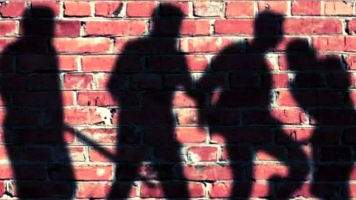 जीजा को पेड़ से बांधकर बेरहमी से पीटा. (Photo: Representational)