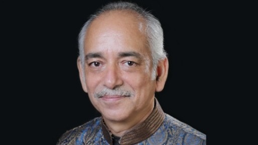 पुरी के राजा गजपति महाराज दिब्यसिंह देब रथयात्रा की अहम प्रक्रिया में शामिल होते हैं