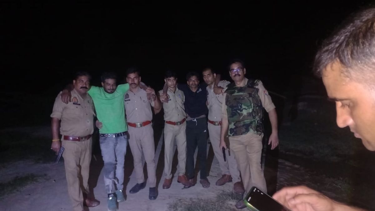 मुठभेड़ के दौरान गौ-तस्कर पकड़े गए. (Photo: ITG)