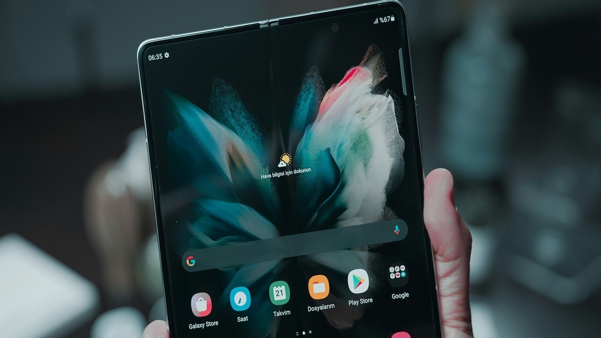 Samsung ला रहा है न्यू फोल्ड फोन. (Photo: Unsplash)