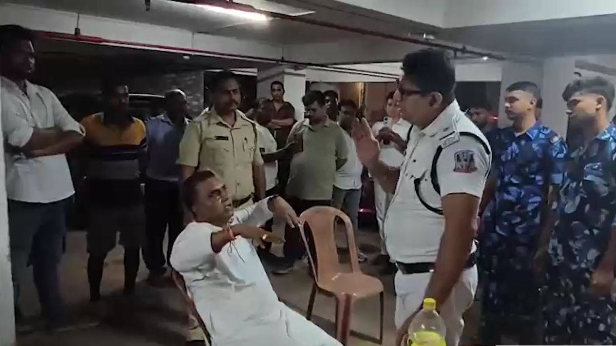 पूरे मामले की जांच में जुटी पुलिस. (Photo: Screengrab)