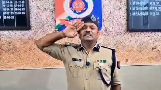 वरिष्ठ मंडल सुरक्षा आयुक्त पी. राजमोहन का तबादला (Photo- ITG)