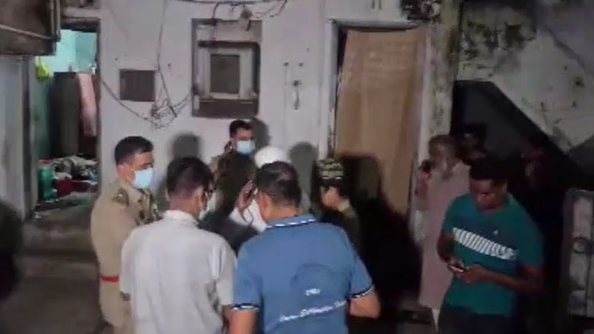घर में मिले एक ही परिवार के 5 लोगों के शव, रायपुर में दिल दहला देने वाली घटना