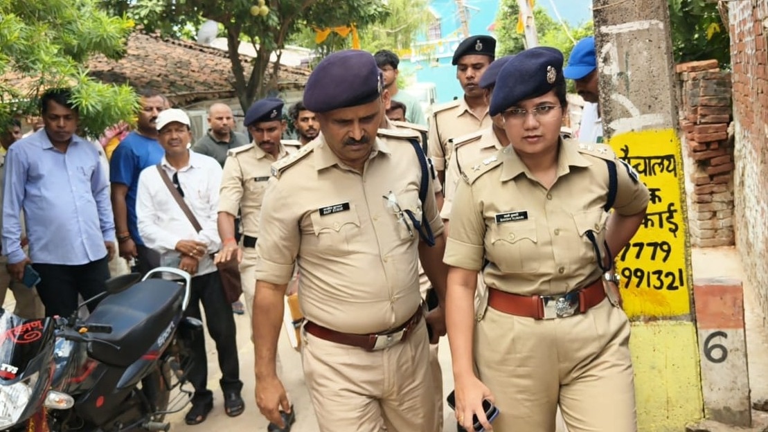 महिलाओं के बाल काटने की घटना से दहशत में लोग. (Photo: Prahalad Kumar/ITG)