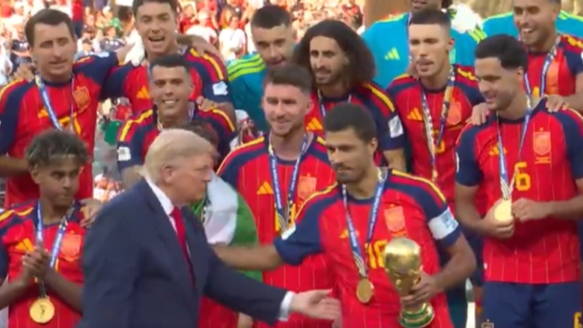 FIFA फाइनल में ट्रंप की किरकिरी! स्पेन के जश्न में रुकावट बने, FIFA चीफ ने हाथ पकड़कर किया किनारे