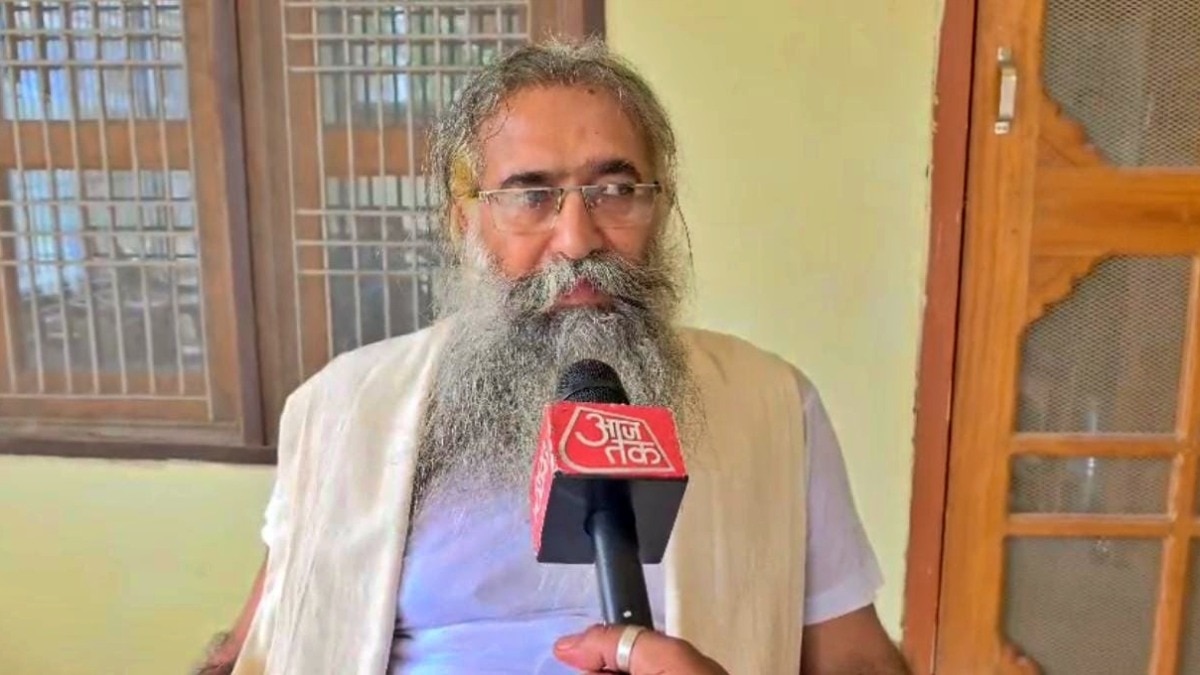 अयोध्या निर्मोही अखाड़े में छिड़ी वर्चस्व की जंग! दिनेंद्र दास की बर्खास्तगी का दावा
